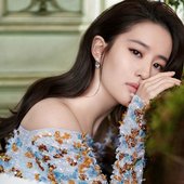 Yifei Liu