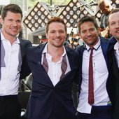 et_98degrees_063016_hulu.jpg