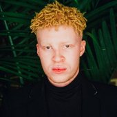 SR