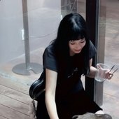 sarah and her friend capy <3