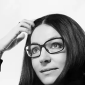 Nana Mouskouri 2.jpg