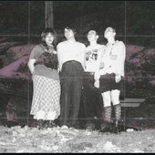 me quieres mucho, no me quieres nada