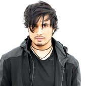 24Ali-Zafar-1.jpg