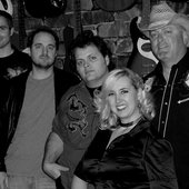 The Fallen Stars promo pic: Brian, Geoff, Bobbo, Tracy & Gregg
