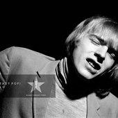 YARDBIRDS_KEITH_H01_WM_1024x1024.jpg