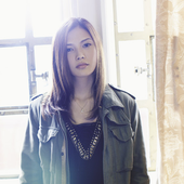 photo8_l cropped png