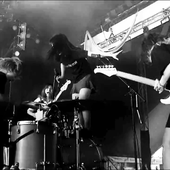 tricot_LIVEE