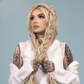 zhavia-ward-mood-magazine-march-2019-5.jpg