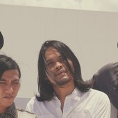 Bangkutaman-Official-Press-Photo-3-by-Eno-Ardy2.jpg