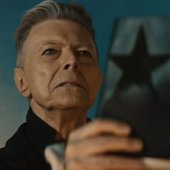 gallery-1481575133-david-bowie-blackstar.jpg