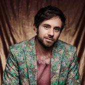 Adrián Bello