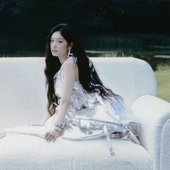 𝐈𝐕𝐄 𝐒𝐄𝐂𝐑𝐄𝐓