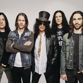 slash, myles kennedy and the conspirators
