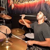 Roberto Santos - Instincted
