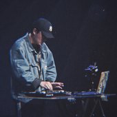 0016311214_10.jpg