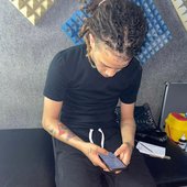 https://www.instagram.com/uziigaang0.2/