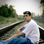 Look Free photo