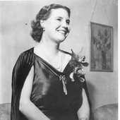 Kirsten Flagstad in her hotel suite in Sydney, Australia, June 1938.