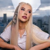 christina aguilera in japan
