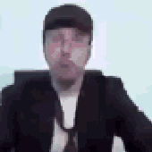 nostalgia-critic-doug-walker.gif