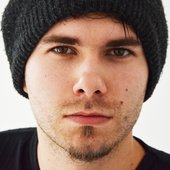 dylan.playve_924893_202540046611521_1294893577_n.jpg