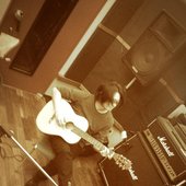 Iggy Mop on guitar
