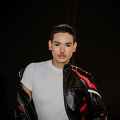 APENAS NO ESCURO [Explicit]