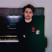 416afa6-7ad2-3e70-208e-b4d7c87d3c1_Aallonmurtaja_piano.jpeg