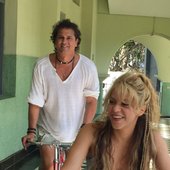 Carlos Vives & Shakira