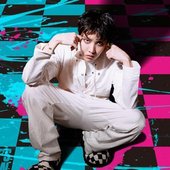 j_hope_in_the_box-194439233-large_ae96c964.jpeg