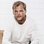 avicii.jpg