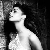 b&w