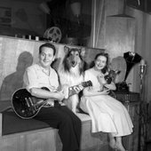Les Paul & Mary Ford at home