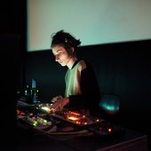 Lizzie Davis of Wilted Woman/Shakey