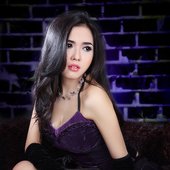Ella E