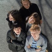 creds - lara laeverenez