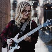 Meg Williams guitar