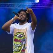 Mike needa drop that tears of joy shirt he wearing tho 