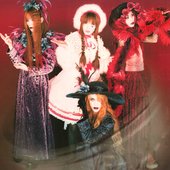 LAREINE - Band Picture from "fiançailles" Poster