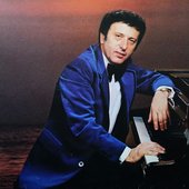 Mario_Robbiani_italian_composer_80s_pix