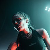 070 Shake.jpg