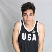 thomas-augusto-midnightred.jpg