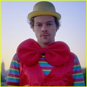 harry-styles-films-daylight-video.jpg