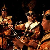 375px-Altai_Khairkhan_performing_in_Paris_June_2010.jpg