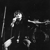 198203_Quatier Latin