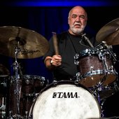 Drummerszone artists - Peter Erskine