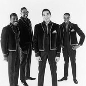 Smokey Robinson and The Miracles_21.JPG