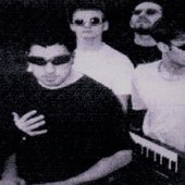 Holland-Bulb-Head_90s_promo_pix.jpg