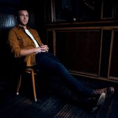 Phillip Phillips.jpg