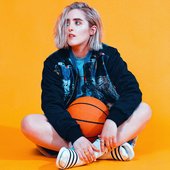 Shura's promo photo (2014)